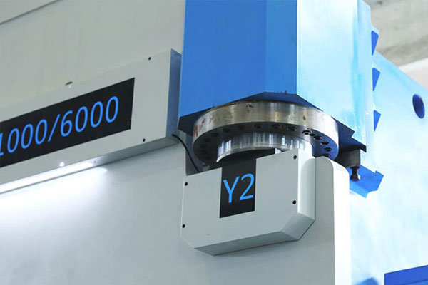 双机联动折弯机Y1、Y2